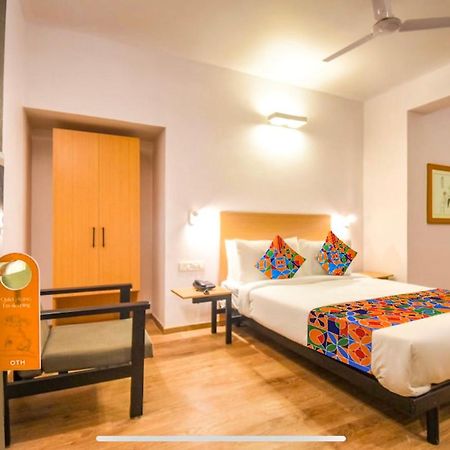 Fabhotel Heera Holiday Inn - Nr Eden Garden Stadium كولكاتا المظهر الخارجي الصورة