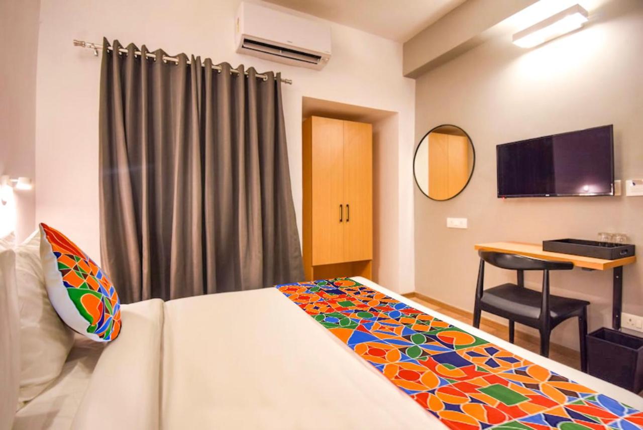 Fabhotel Heera Holiday Inn - Nr Eden Garden Stadium كولكاتا المظهر الخارجي الصورة